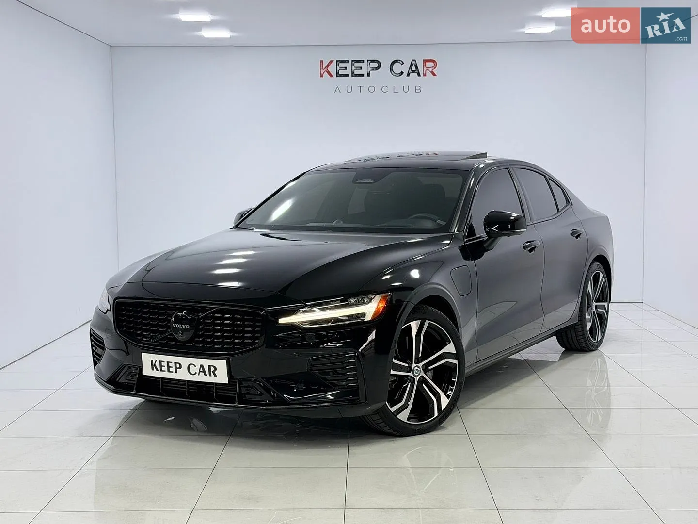2023 Volvo S60 - фото 1