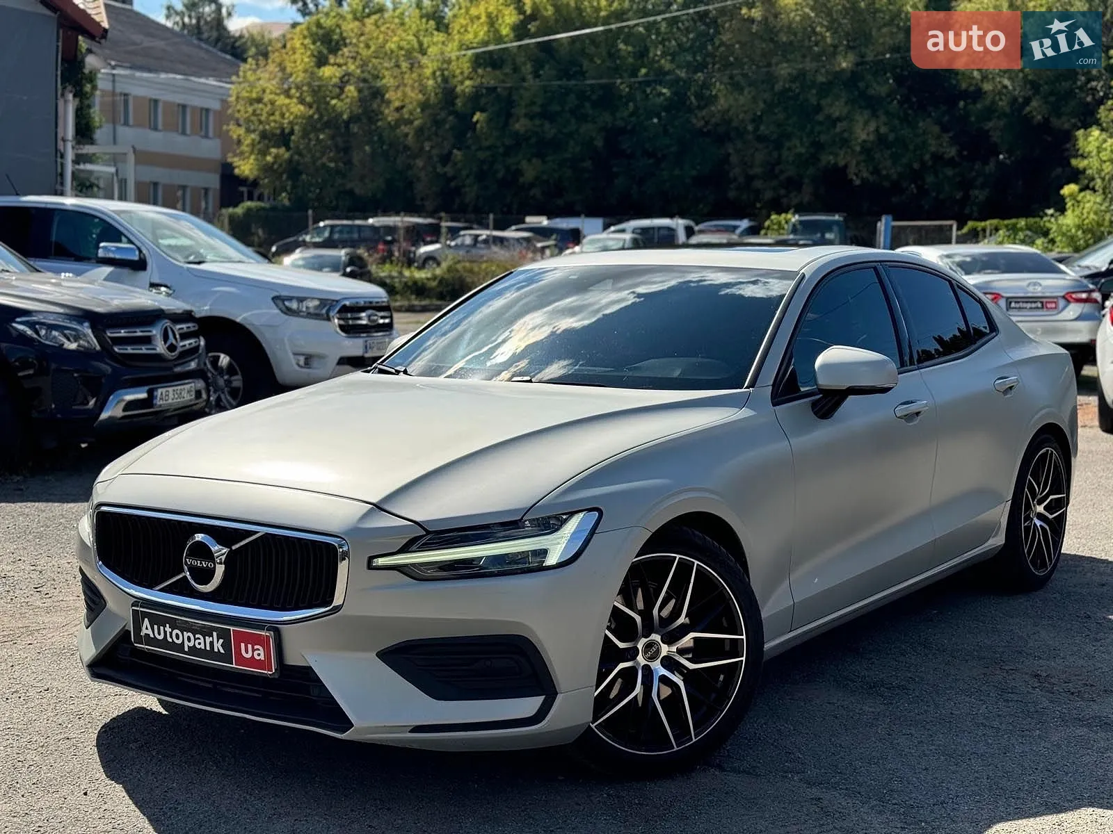 2020 Volvo S60 - фото 1