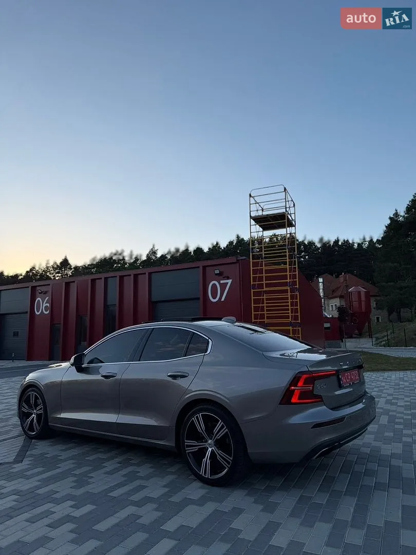 2019 Volvo S60 - мініатюра 9