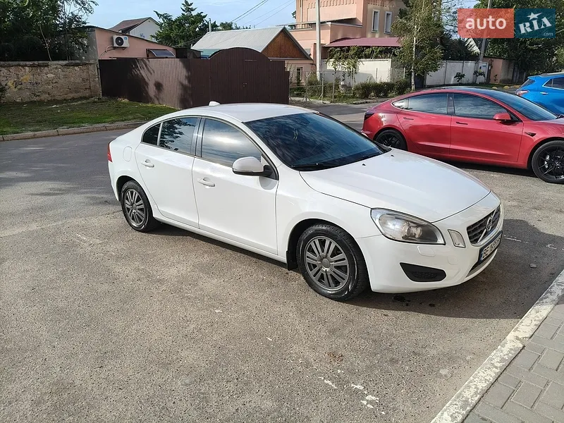 Volvo S60