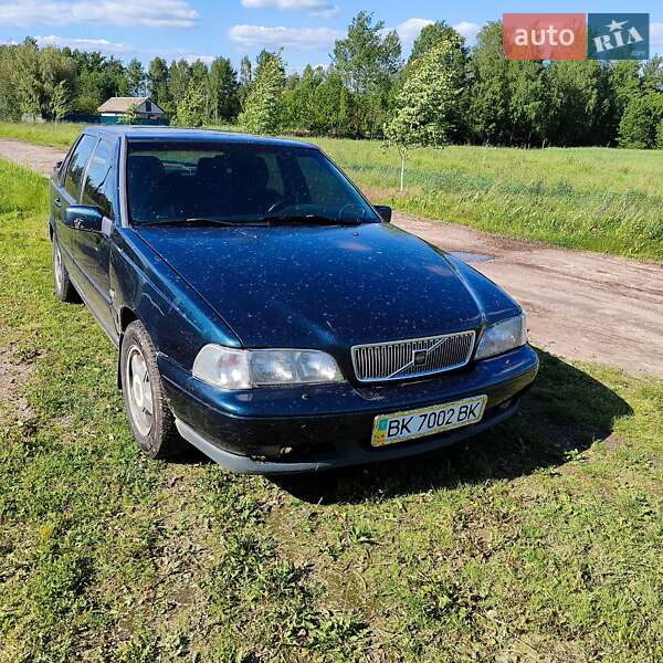 Седан Volvo S70 1998 в Дубровице