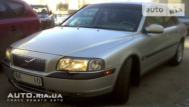 Volvo S80 2001 года