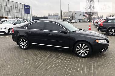 Седан Volvo S80 2013 в 