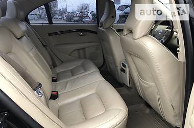 Седан Volvo S80 2013 в 
