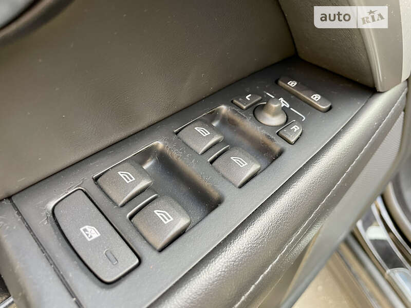 Седан Volvo S80 2012 в Киеве