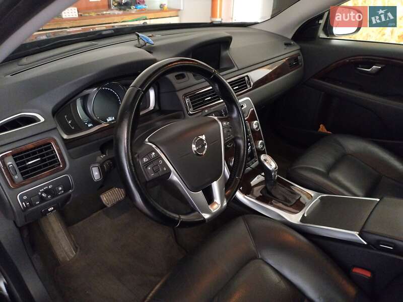 Седан Volvo S80 2013 в Львові