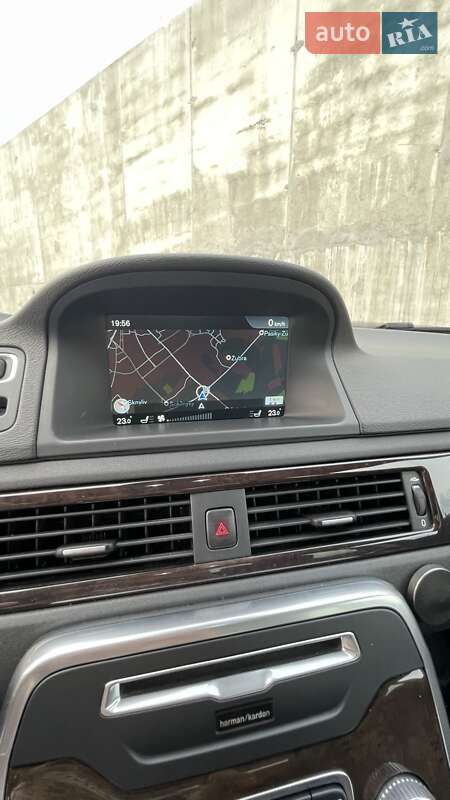 Седан Volvo S80 2015 в Львові