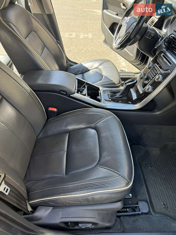 Седан Volvo S80 2015 в Киеве фото 22 Седан Volvo S80 2015 в Киеве