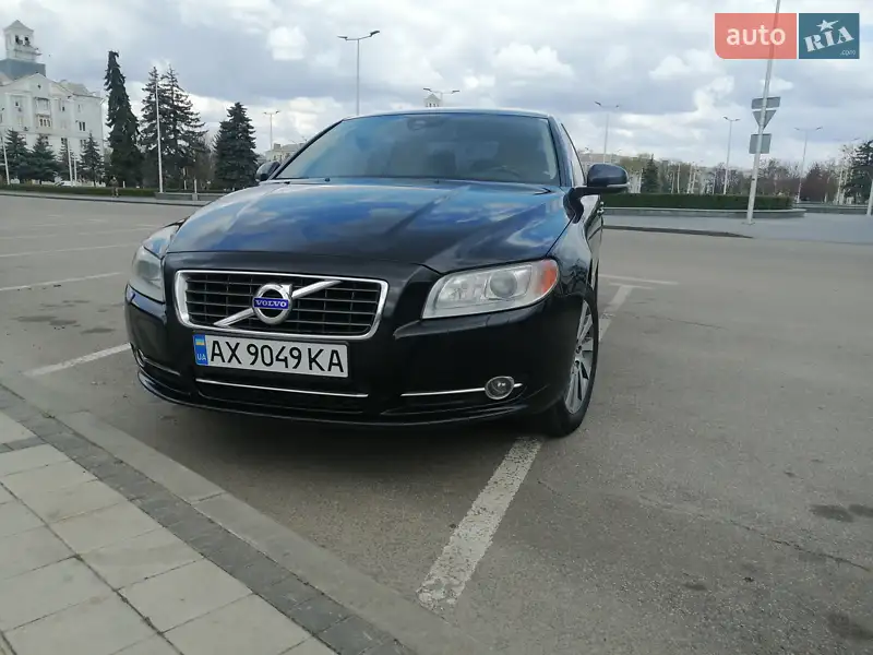 Volvo S80