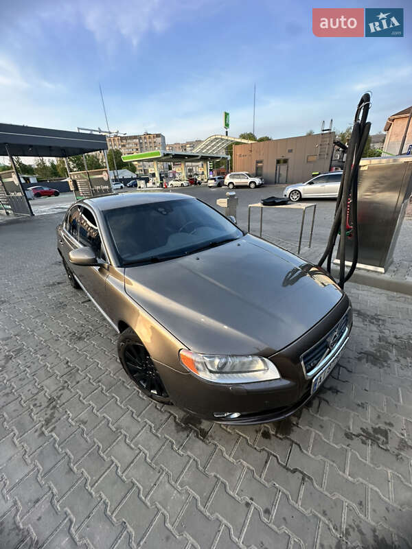Volvo S80 2012