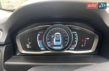 Седан Volvo S80 2013 в 