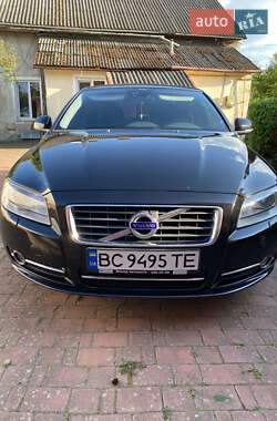 Седан Volvo S80 2012 в Мостиске