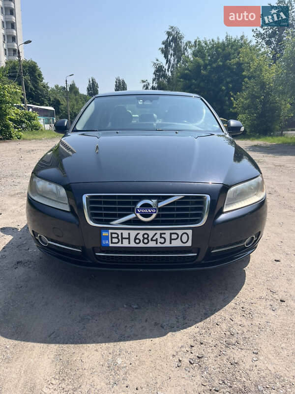 Седан Volvo S80 2010 в 