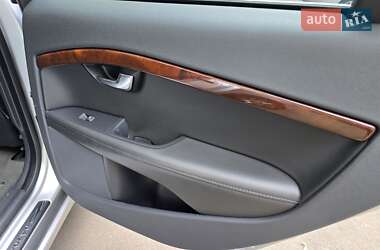Седан Volvo S80 2011 в 