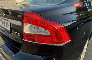 Седан Volvo S80 2014 в 