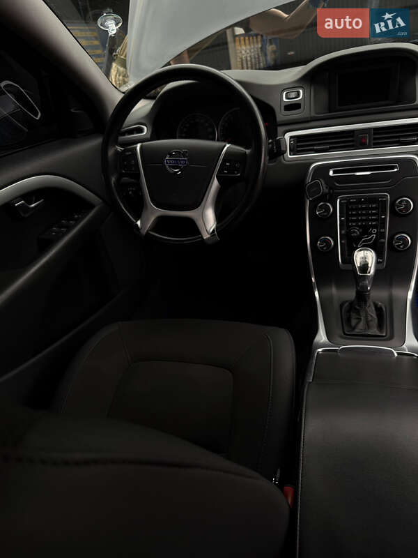 Седан Volvo S80 2012 в Харькове