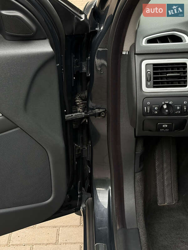 Седан Volvo S80 2012 в Харькове