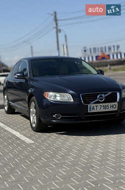 Седан Volvo S80 2010 в 