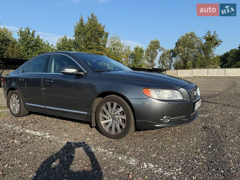 Седан Volvo S80 2012 в Киеве