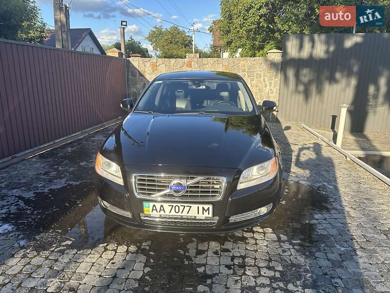 Седан Volvo S80 2010 в Киеве