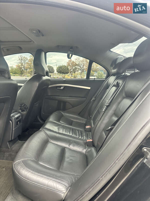 Седан Volvo S80 2010 в Кривом Роге