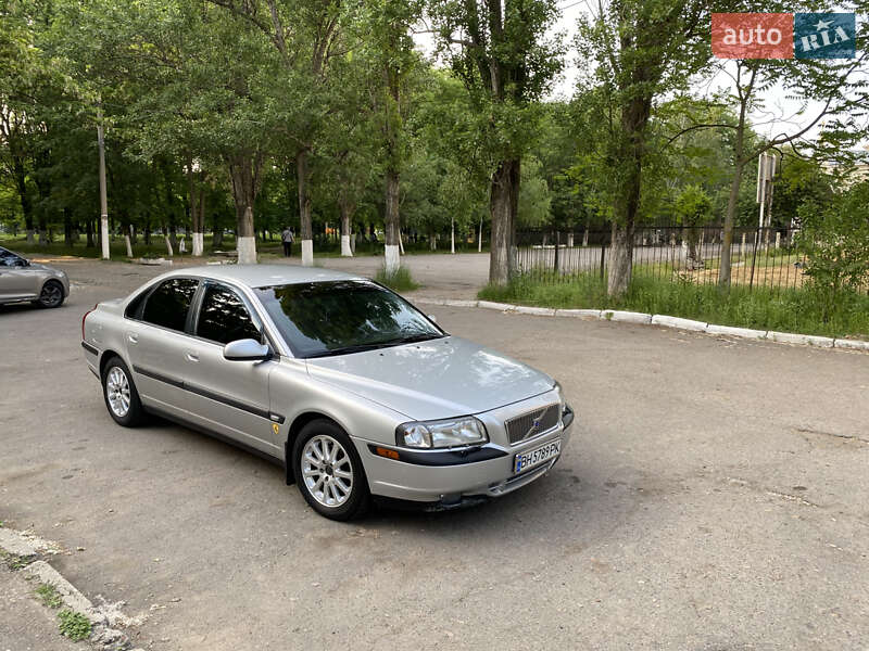 Volvo S80 2001