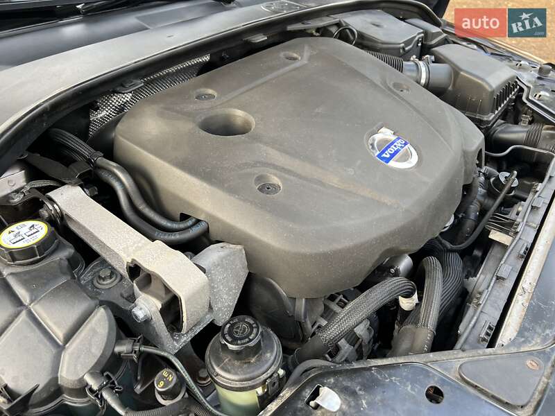 Седан Volvo S80 2014 в Сарнах