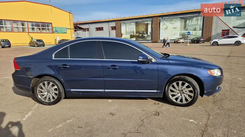 Volvo S80