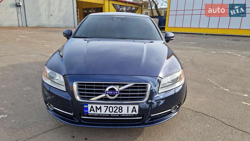 Седан Volvo S80 2012 в Житомире