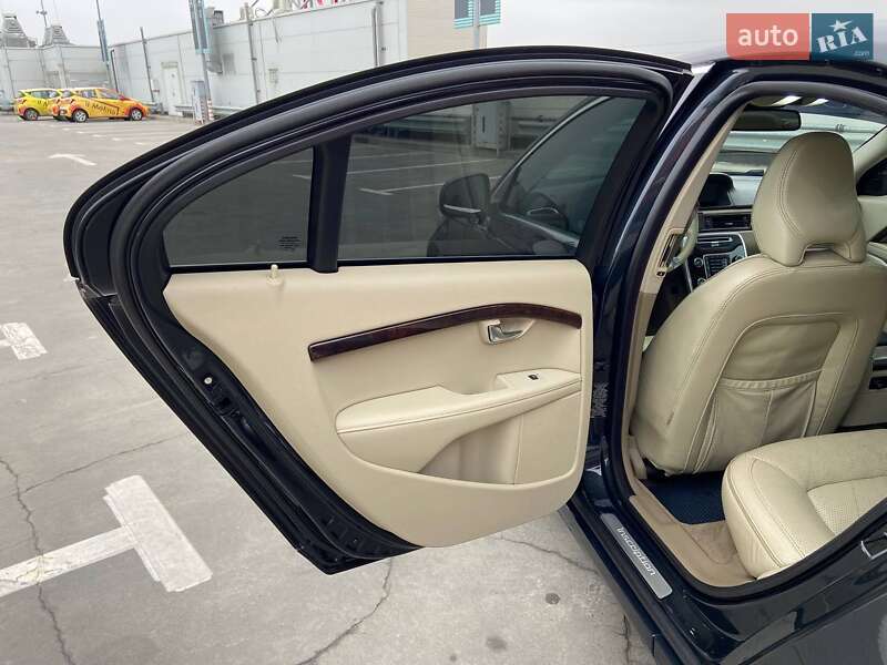 Седан Volvo S80 2012 в Києві