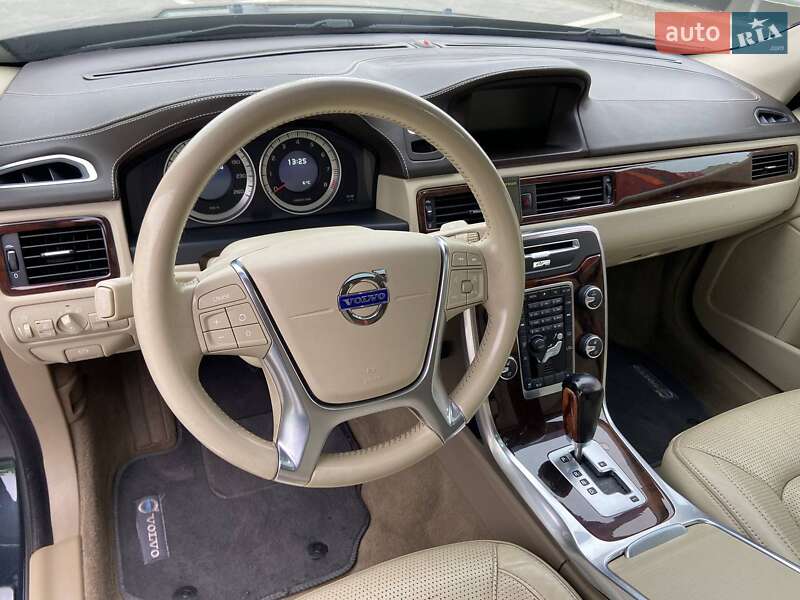 Седан Volvo S80 2012 в Києві