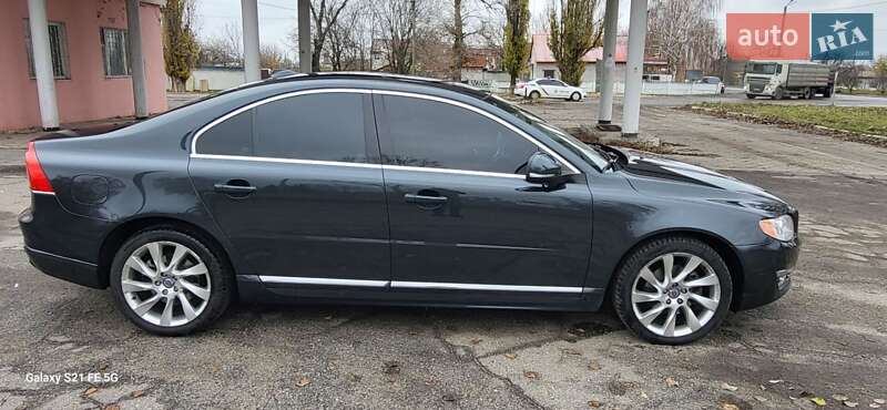 Седан Volvo S80 2014 в Перещепине