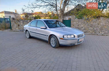 Седан Volvo S80 2000 в Староконстантинове