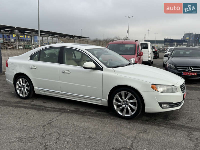 Седан Volvo S80 2015 в Львове