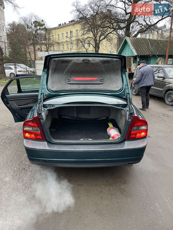 Седан Volvo S80 2000 в Львове