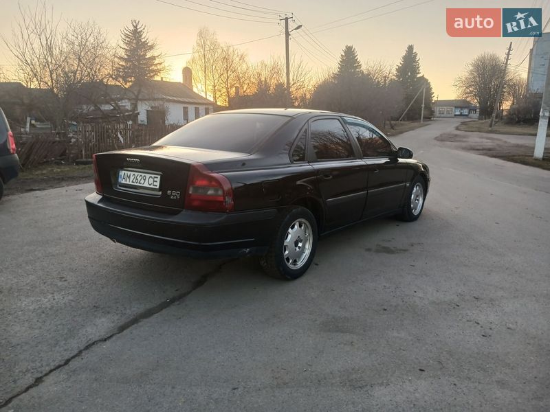 Седан Volvo S80 2003 в Браиловом