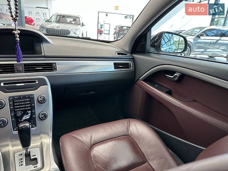 Седан Volvo S80 2012 в Виннице