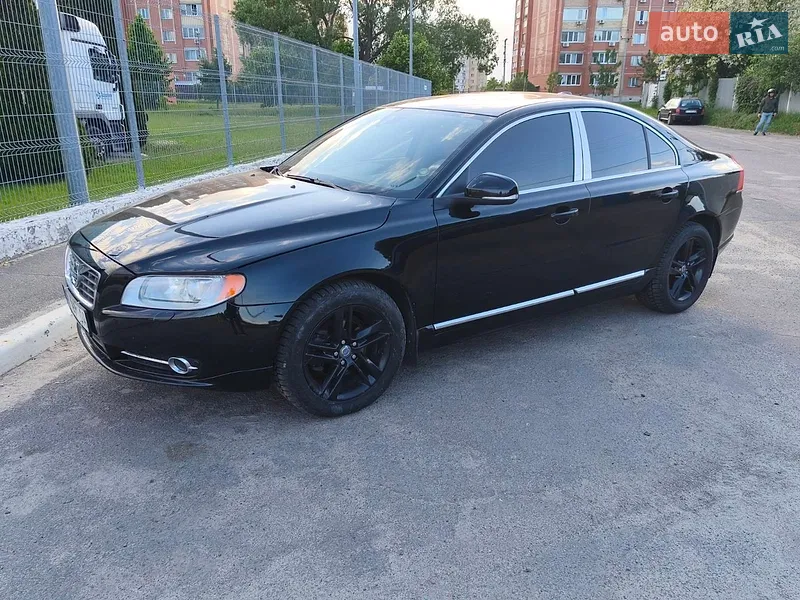 Volvo S80