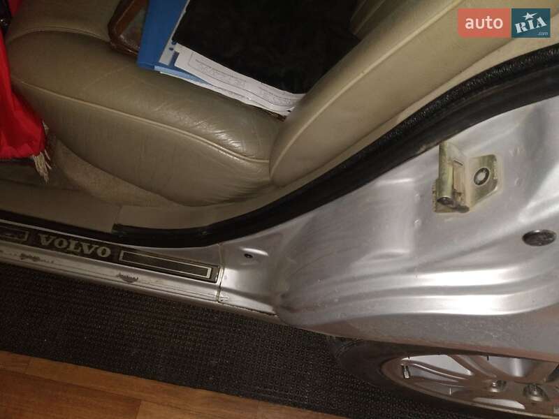 Седан Volvo S90 1998 в Шполі