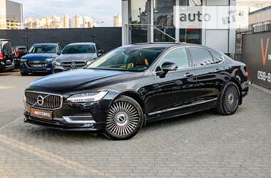 Седан Volvo S90 2019 в 