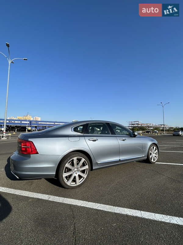 Седан Volvo S90 2016 в Києві
