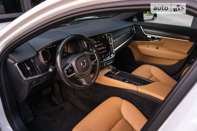 Седан Volvo S90 2016 в Хмельницком фото 58 Седан Volvo S90 2016 в Хмельницком