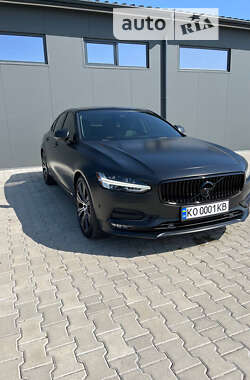 Седан Volvo S90 2016 в Ужгороде