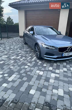 Седан Volvo S90 2017 в 
