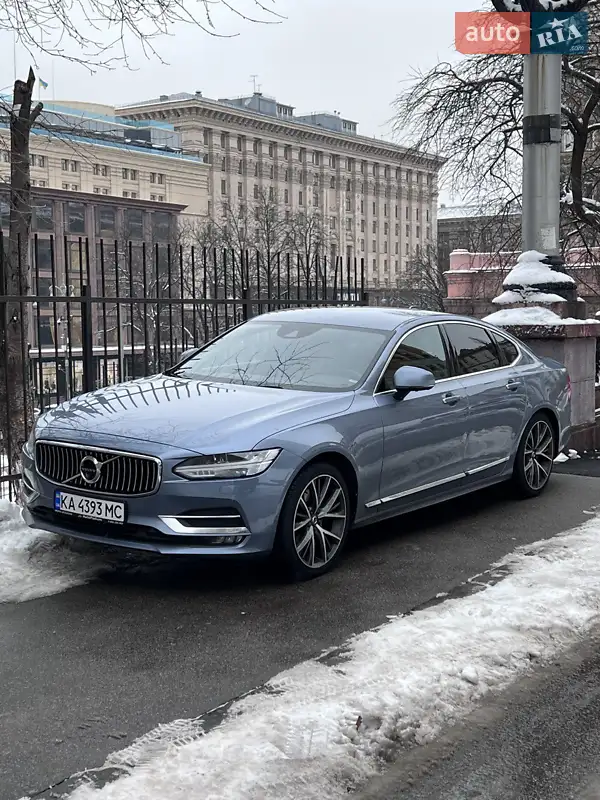 Volvo S90 2019