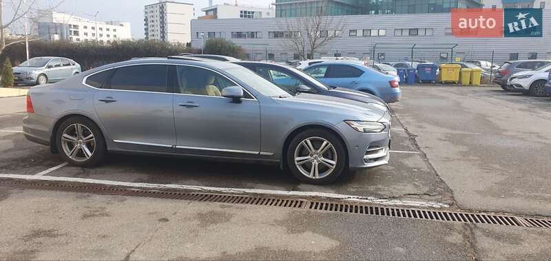 Седан Volvo S90 2018 в Измаиле
