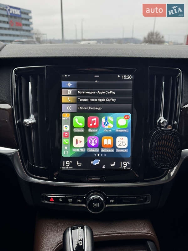 Седан Volvo S90 2018 в Киеве фото 51 Седан Volvo S90 2018 в Киеве