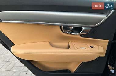 Седан Volvo S90 2016 в 