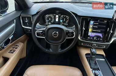 Седан Volvo S90 2016 в 