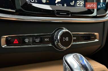 Седан Volvo S90 2017 в 